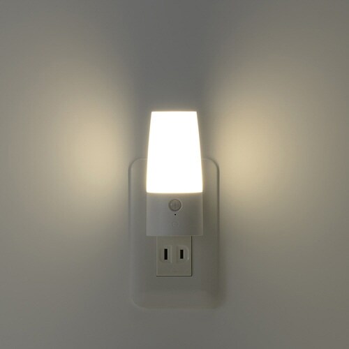 照射方向回転明暗人感センサーライト