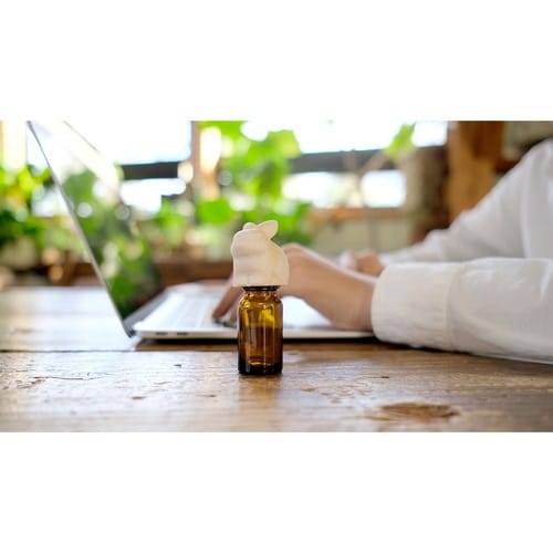 アニマルエッセンシャルオイルキャップ ラビット