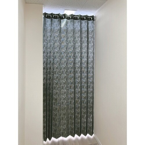 アコーディオンカーテン アラベスク柄 カーキ