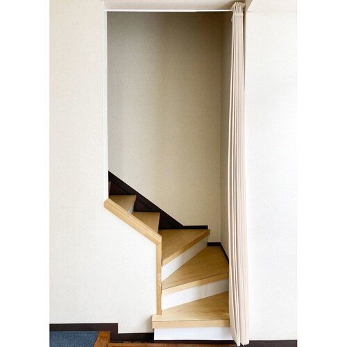 アコーディオンカーテン オーナメント柄