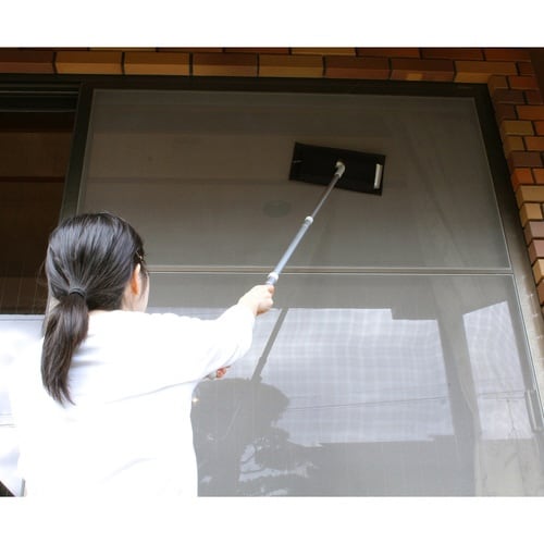 タワシ 網戸洗いタワシ 高いところも洗いやすい