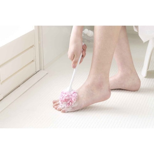 ボディブラシ びっくり mecare 足元つるつる