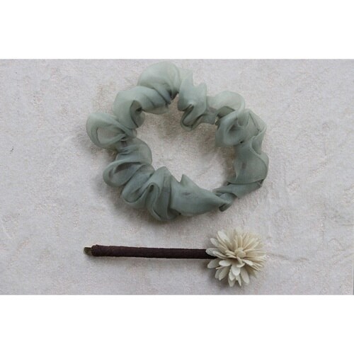 ヘアピン シュシュ ベージュ