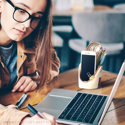 立つペンケース スマ・スタ アイボリー