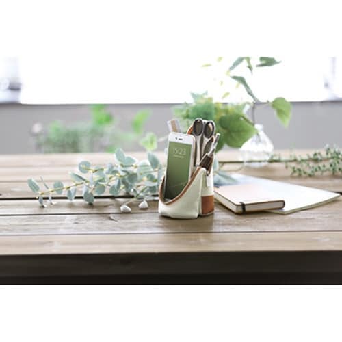 立つペンケース スマ・スタ アイボリー