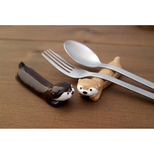 カトラリーレスト 9cm カワウソ 陶器 ラテ