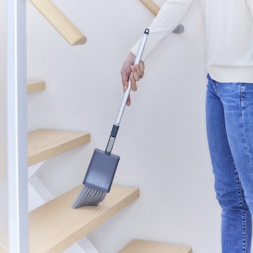 ほうき 全長67cm 立つホウキ チャコール