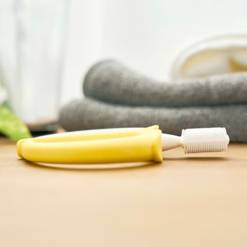 歯ブラシ シリコン はじめて使う歯ブラシ バナナ