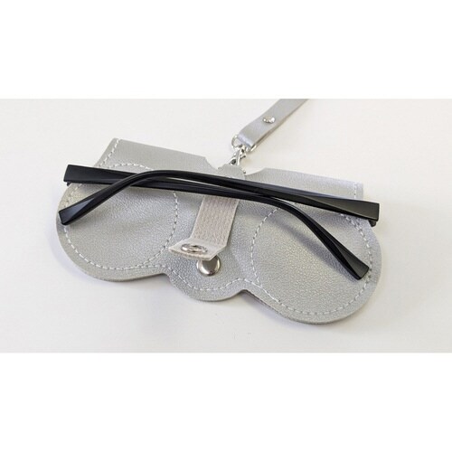 眼鏡ケース ストラップ付き ライトグレー