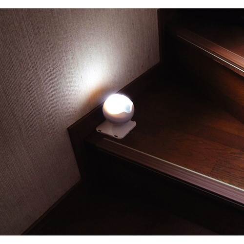 防犯ライト 防雨 LEDセンサーライト