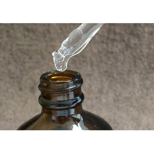 11B−03100 美容液C