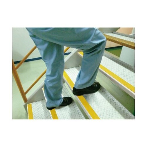 ST13 すべり止めテープザラザラ 黄