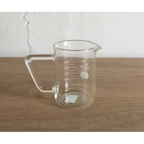 BK−7 300取手付ビーカー300mL