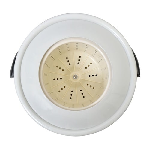 手で回す強力脱水機「ミズキリスピナー」