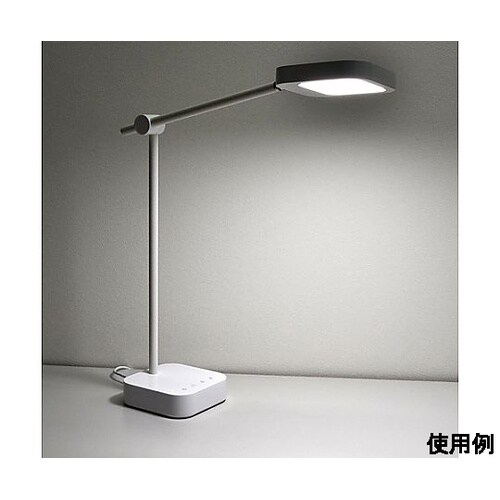 AC100−240V/15W デスクスタ