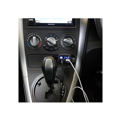 バッテリーチェッカー USBコンセント付