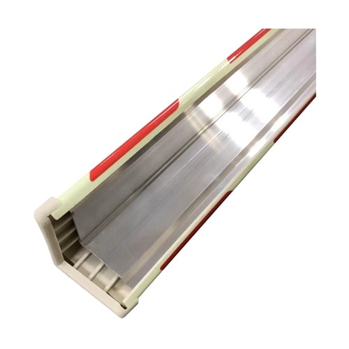 蓄光コーナーガードパッド 赤/白 114