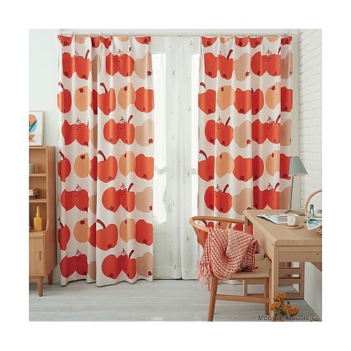 MOOMIN 遮光カーテン リンゴガブリ