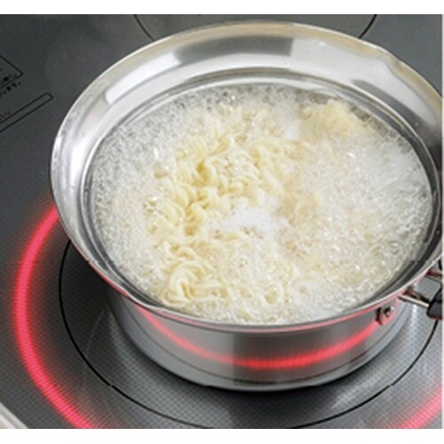 NW−05 ニルワーカ 湯切り鍋 16cm