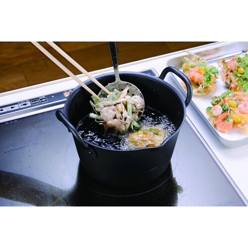 たっぷり深型揚げ鍋