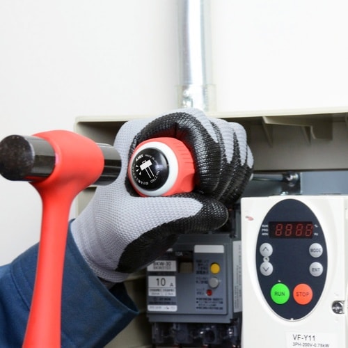 叩ける電工ドライバー