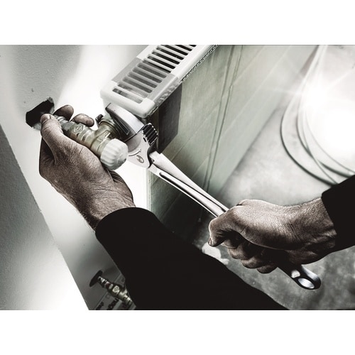 ラチェット式クイックスパナ 口幅24−32mm