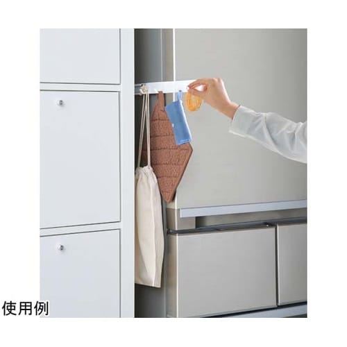冷蔵庫横のすき間スライド4連フック ヒキ