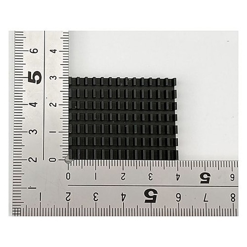 薄型ヒートシンク 30×40×5mm 黒