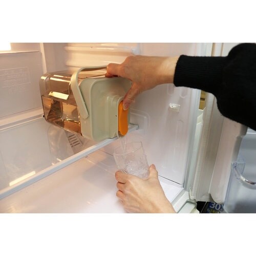 たてよこ置けるドリンクサーバー 2.3L