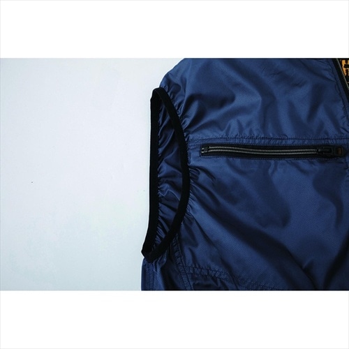 エンボスベスト コン M