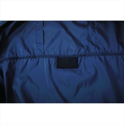 エンボスベスト コン M