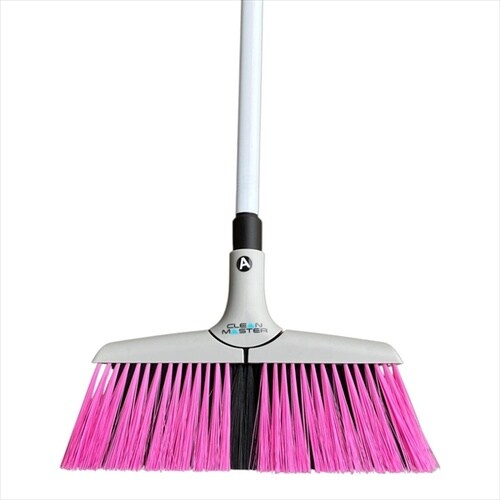 幅のひろがるほうき