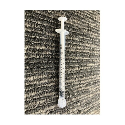 トップシリンジ 1mlロックタイプ(針な