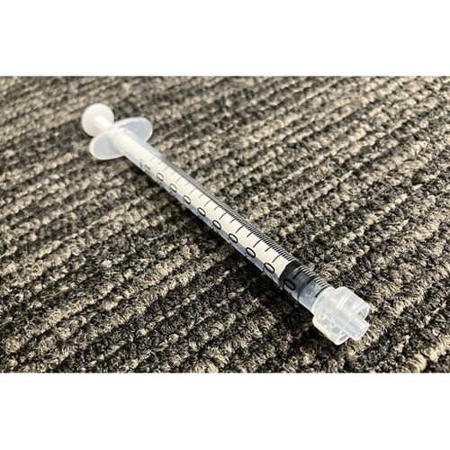 トップシリンジ 1mlロックタイプ(針な