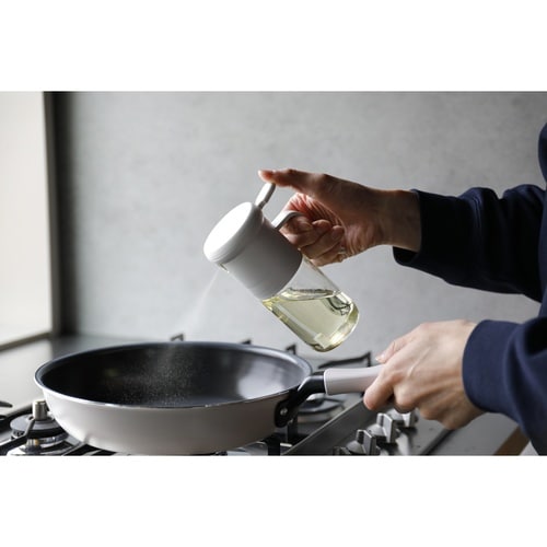 オイルスプレー 250ml ホワイト