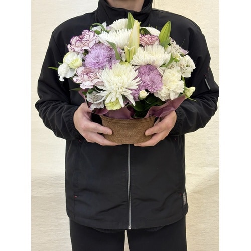 季節のお供えアレンジメント 想いを届けるお供え花