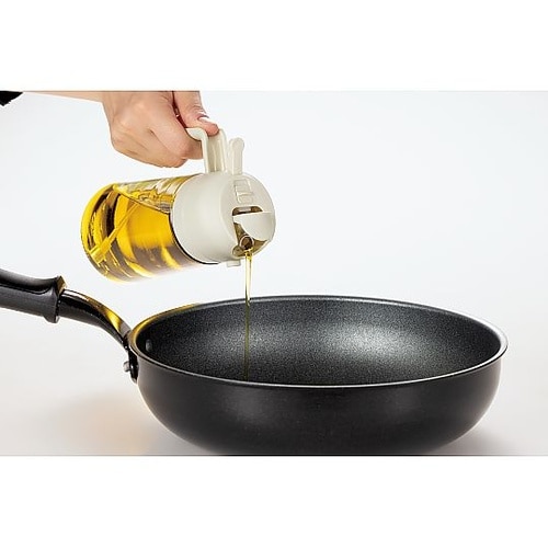注ぎもできる2WAYオイルボトル アイボ