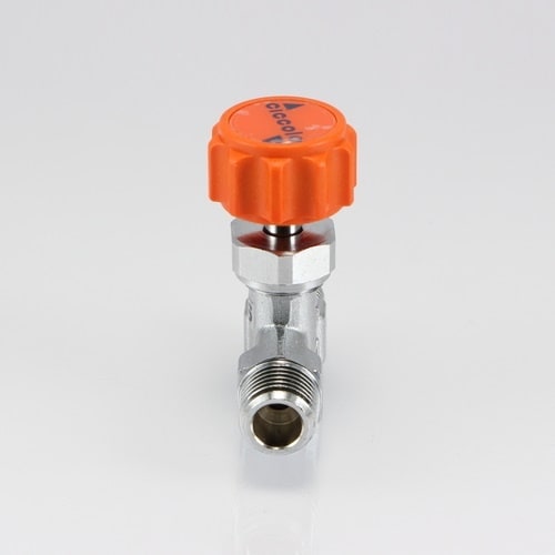 EA426CS−22A R 1/4”xR 1/4”