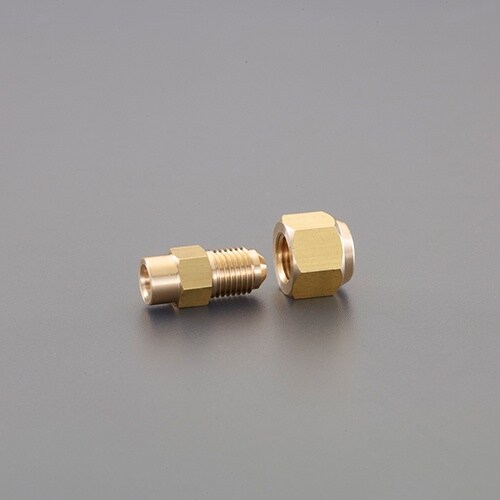 EA442AE−22 F1/4”x1/4” フレア