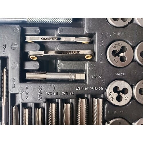 EA829VX−4A タップダイスセット(MM/U