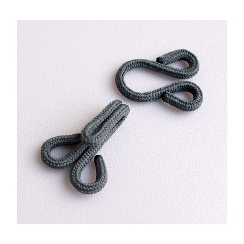 ファーフック 2×2.3cm グレー 1