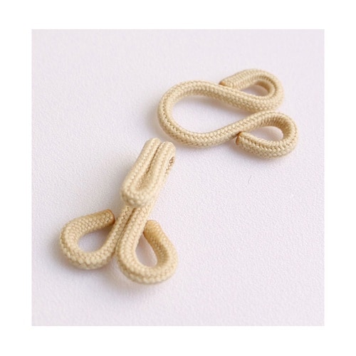 ファーフック 2×2.3cm ベージュ