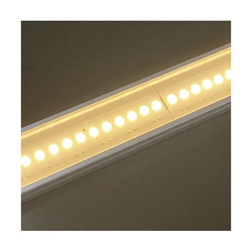 LEDスリムライト電球色(854mm)