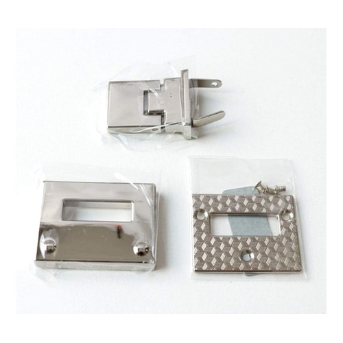 留め具 角おこし 約W4cm×H3cm