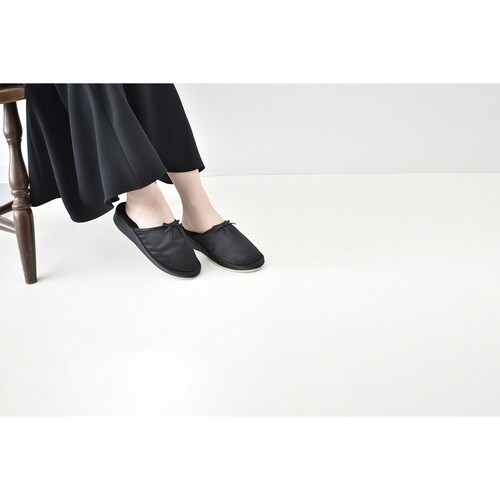 mallet ヒールスリッパ リボン L