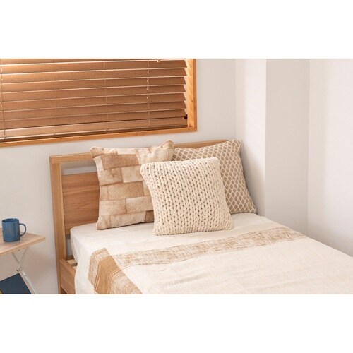 ニットクッション 40×40cm アイボリー