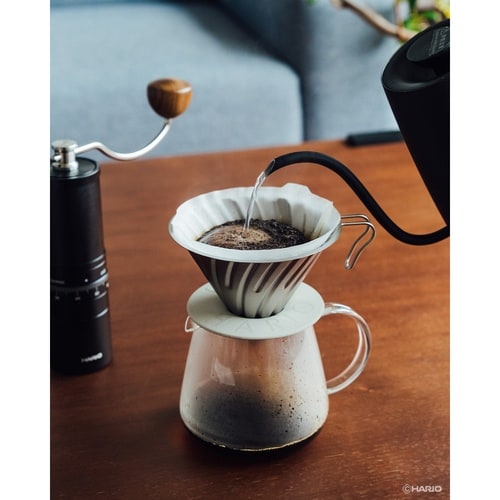 V60 チタンドリッパー 01