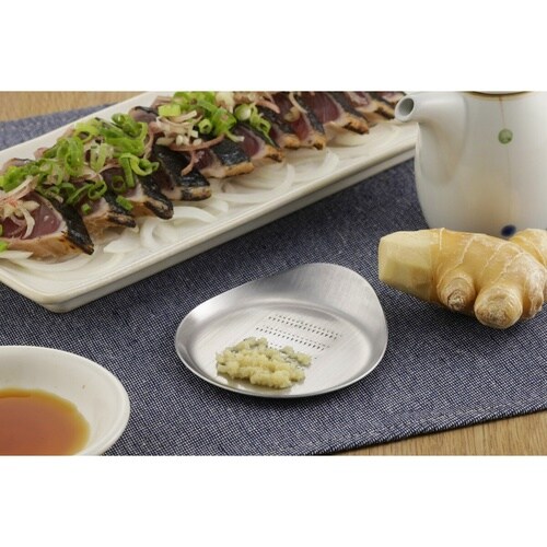 手のひらに収まる薬味おろし