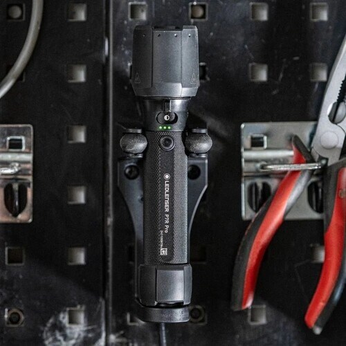 LEDLENSER ライト P7R Pro