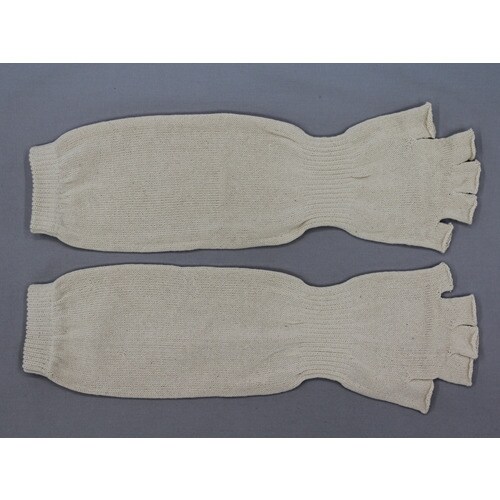 #101 指出しロングカバー手袋きなり